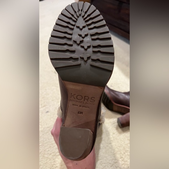 KORS Michael Kors Women’s Brown Leather Tall High Heel Sherpa Lined Boots size 6 - Picture 7 of 12